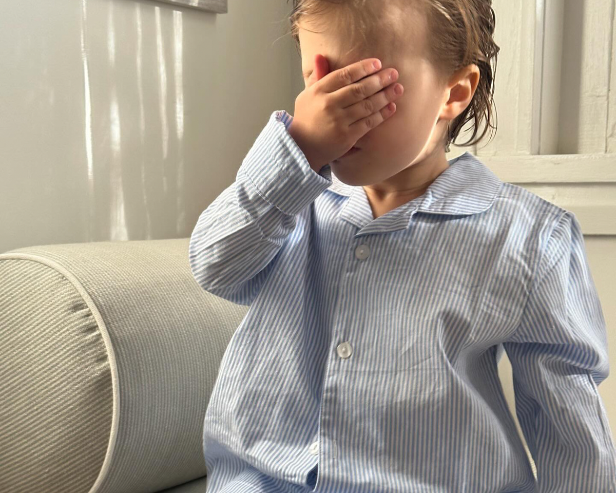 Load image into Gallery viewer, Unisex Blue Stripe Junior Set
