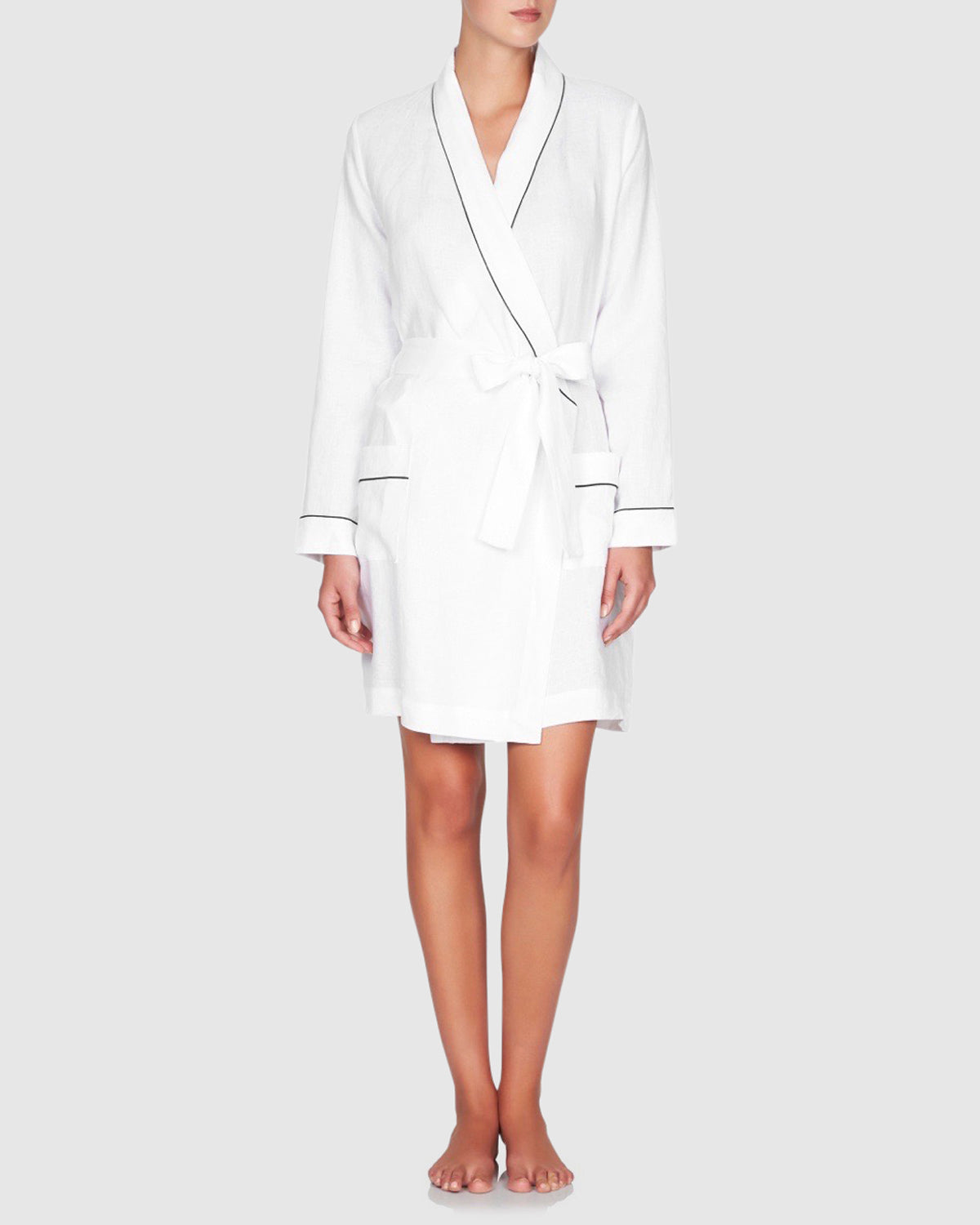 Load image into Gallery viewer, Classic Linen Robe White with Navy Trim
