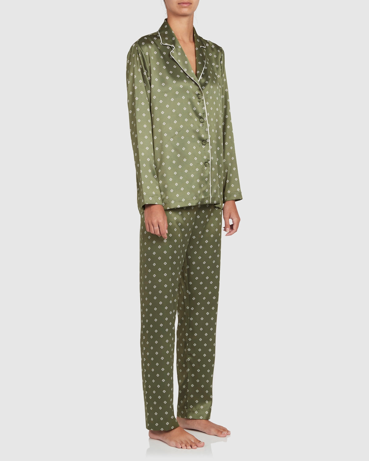 Load image into Gallery viewer, Capri Set - Olive Diamond Print
