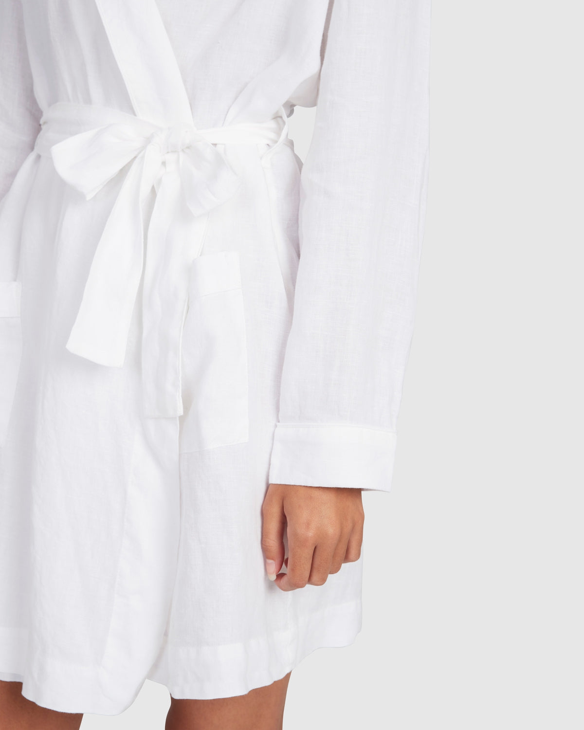 Load image into Gallery viewer, Classic Linen Robe White
